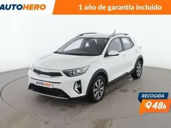 Blanco Usado 2023 Kia Stonic SUV | 15.199 € (Buen precio)