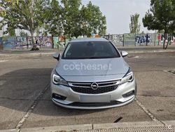 Gris / plata Usado 2017 Opel Astra Business Familiar | 9180 € (Un poco caro)