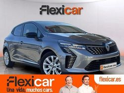 Gris / plata Usado 2025 Renault Clio V Evolution Berlina | 20.990 € (Caro)