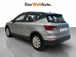 Gris / plata Usado 2023 Seat Arona Style SUV | 16.990 € (Precio justo)