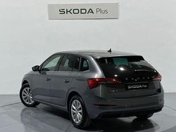Gris / plateado Usado 2024 Skoda Scala Ambition Utilitario | 18.490 € (Precio justo)