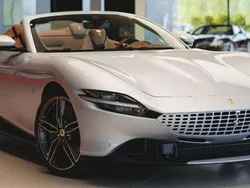 Plateado Nuevo 2024 Ferrari Roma Coupe | 384.900 €