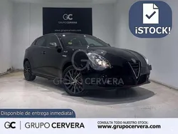 Negro Usado 2015 Alfa Romeo Giulietta Distinctive Utilitario | 12.990 € (Precio justo)