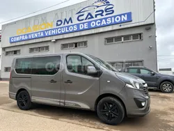 Gris / plata Usado 2017 Opel Vivaro Van | 23.990 € (Caro)