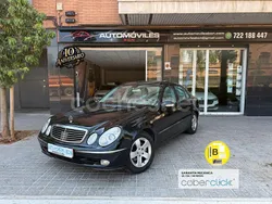 Gris / plata Usado 2003 Mercedes E320 Avantgarde Berlina | 6490 € (Precio justo)