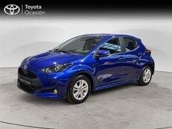 Azul Usado 2024 Toyota Yaris Edition | 20.250 € (Un poco caro)