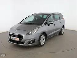 Gris Usado 2014 Peugeot 5008 Allure Monovolumen | 9499 € (Precio justo)