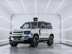 Gris / plata Usado 2023 Land Rover Defender SE SUV | 67.999 € (Un poco caro)