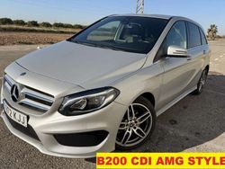 Plateado Usado 2018 Mercedes B200 Monovolumen | 17.995 € (Un poco caro)