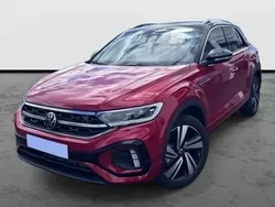 Rojo intenso / techo negro Nuevo 2025 VW T-Roc R-line SUV | 29.990 € (Caro)