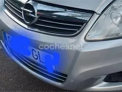 Gris / plata Usado 2009 Opel Zafira Energy Monovolumen | 3650 € (Precio justo)