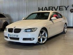 Blanco Usado 2007 BMW 335 Comfort Edition Coupe | 14.990 € (Precio justo)