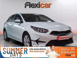 Blanco Usado 2022 Kia Ceed Berlina | 16.990 € (Precio justo)
