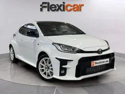 Blanco Usado 2022 Toyota Yaris Berlina | 30.990 € (Precio justo)
