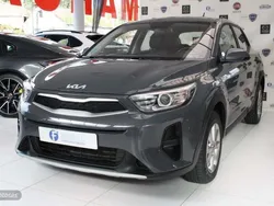 Gris Usado 2023 Kia Stonic SUV | 16.900 € (Precio justo)