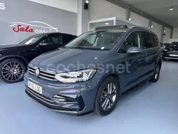 Gris / plata Usado 2021 VW Touran Sportline Monovolumen | 37.800 €