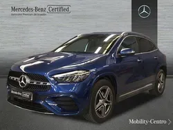 Spektral blue metallic paint Usado 2024 Mercedes GLA250 AMG line SUV | 52.900 €