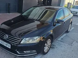 Negro Usado 2012 VW Passat Highline Berlina | 9500 € (Un poco caro)