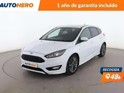 Blanco Usado 2017 Ford Focus ST-Line Berlina | 10.599 € (Buen precio)