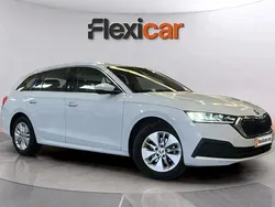 Blanco Usado 2023 Skoda Octavia Style Familiar | 21.190 € (Buen precio)