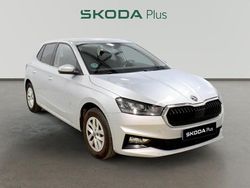 Gris plata Nuevo 2025 Skoda Fabia Selection Berlina | 19.890 € (Precio justo)