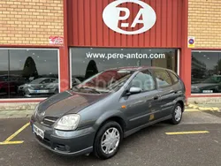 Nissan Almera Tino