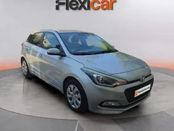 Blanco Usado 2016 Hyundai i20 Berlina | 8490 € (Precio justo)