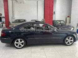 Azul Usado 2004 Mercedes CLK270 Avantgarde Coupe | 5000 € (Precio justo)