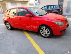 Rojo Usado 2008 Mazda 3 Active Berlina | 2400 € (Buen precio)
