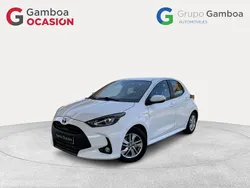 Blanco Usado 2021 Toyota Yaris Hybrid Business Edition Berlina | 17.890 € (Precio justo)