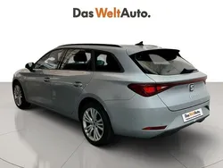 Gris plata Usado 2024 Seat Leon ST Style Familiar | 23.090 € (Precio justo)