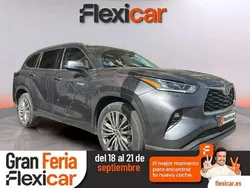 Gris Usado 2021 Toyota Highlander Advance SUV | 37.490 €