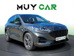 Gris / plata Usado 2022 Ford Kuga ST-Line SUV | 17.990 € (Precio justo)