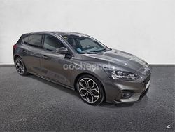 Gris / plata Usado 2018 Ford Focus ST-Line Berlina | 15.700 € (Caro)