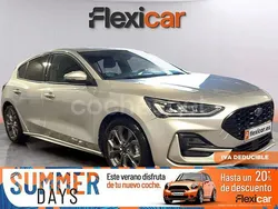 Gris / plata Usado 2023 Ford Focus ST-Line Berlina | 18.990 € (Precio justo)