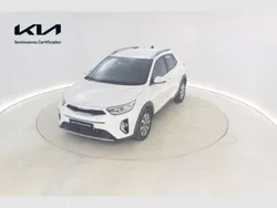 Blanco Usado 2024 Kia Stonic SUV | 19.446 € (Precio justo)