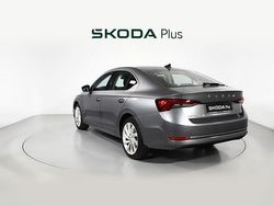 Gris Usado 2024 Skoda Octavia Style | 25.600 € (Super precio)