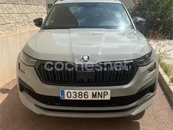 Gris / plata Usado 2024 Skoda Kodiaq SportLine SUV | 33.500 € (Precio justo)