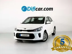 Blanco Usado 2019 Kia Rio Berlina | 14.990 €