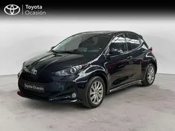 Negro Usado 2024 Toyota Yaris Hybrid Active Berlina | 21.550 € (Precio justo)