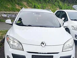 Blanco Usado 2010 Renault Mégane GrandTour Dynamique Familiar | 3500 € (Precio justo)