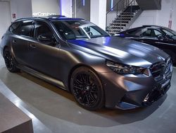 Gris / plata Usado 2025 BMW M5 Comfort Edition Familiar | 164.900 €