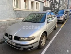 Gris / plata Usado 2004 Seat Toledo Reference Berlina | 2000 € (Buen precio)