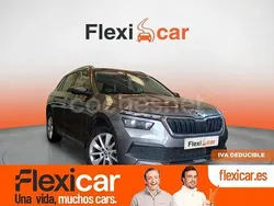 Gris / plata Usado 2023 Skoda Kamiq Style SUV | 21.490 € (Precio justo)