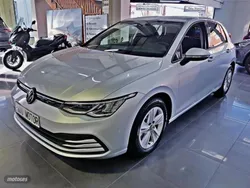 Gris Usado 2023 VW Golf VIII Life Berlina | 26.900 € (Buen precio)