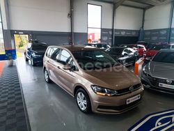 Beige Usado 2019 VW Touran Advance Monovolumen | 19.990 € (Precio justo)