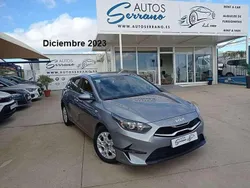 Gris Usado 2023 Kia Ceed Utilitario | 16.450 € (Precio justo)