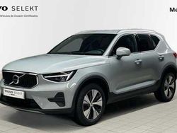 Gris Nuevo 2025 Volvo XC40 Core SUV | 37.900 € (Precio justo)