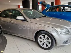 Marrón Usado 2007 Mercedes C200 Classic Berlina | 7900 € (Caro)