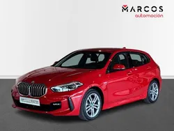 Rojo Usado 2024 BMW 118 Sport Line Utilitario | 31.900 € (Caro)
